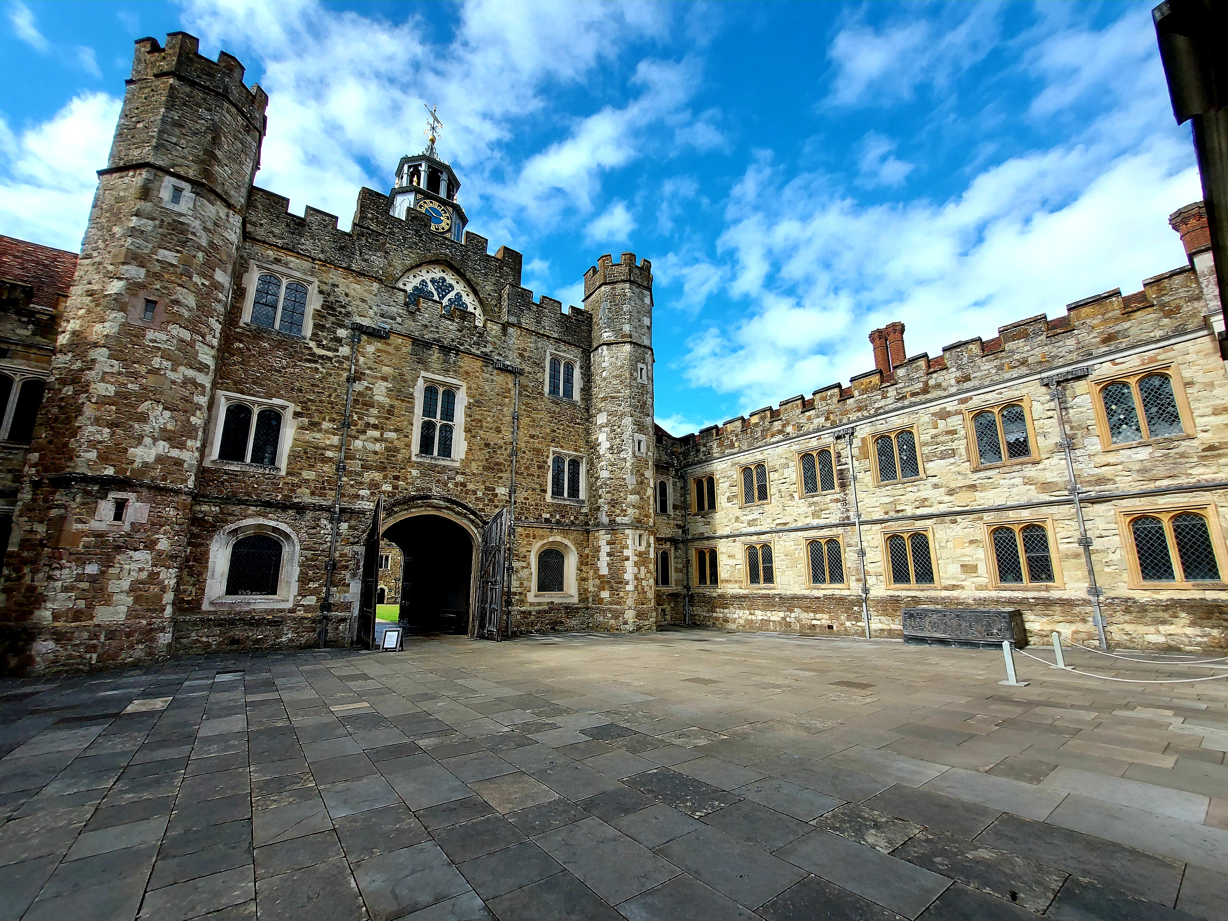 Cultural Anxieties and Ritual Protection in High Status Early Modern Houses